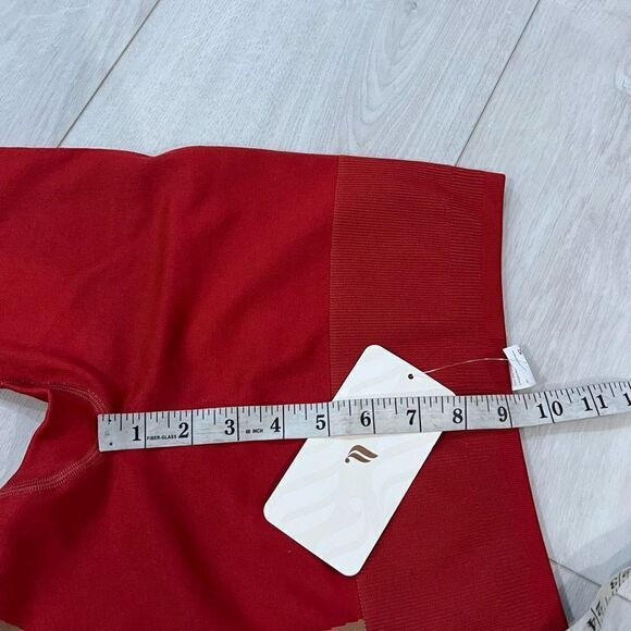 Fabletics Seamless High-Waisted Block Short size S - Picture 7 of 10
